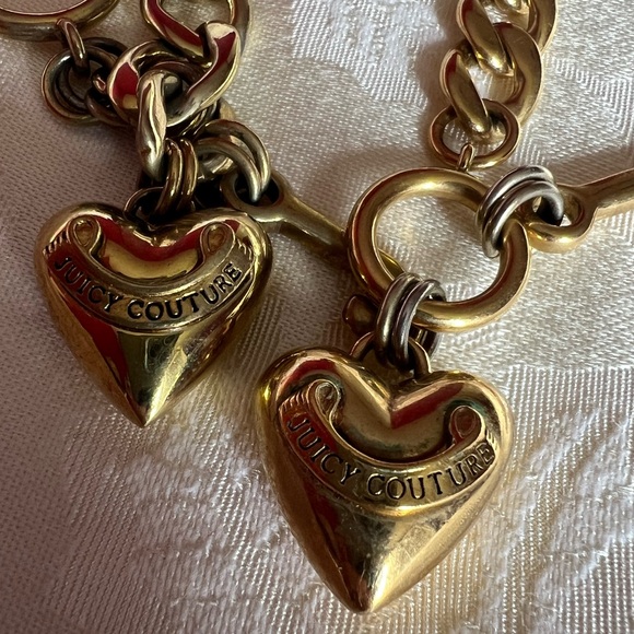 JUICY COUTURE Gold Heart Charm Necklace & Bracelet - Picture 7 of 8